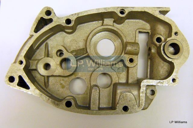 Inner gearbox cover RH gearchange T140