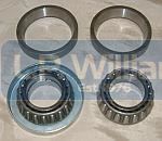 T100 from 1966 on T120 T150 R3 Steering head taper roller conv. (Not X75 without modification to steering stem or early T100 with small head bearings)