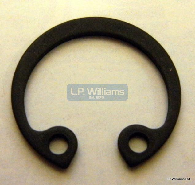 Master cylinder piston circlip for 0.625" bore