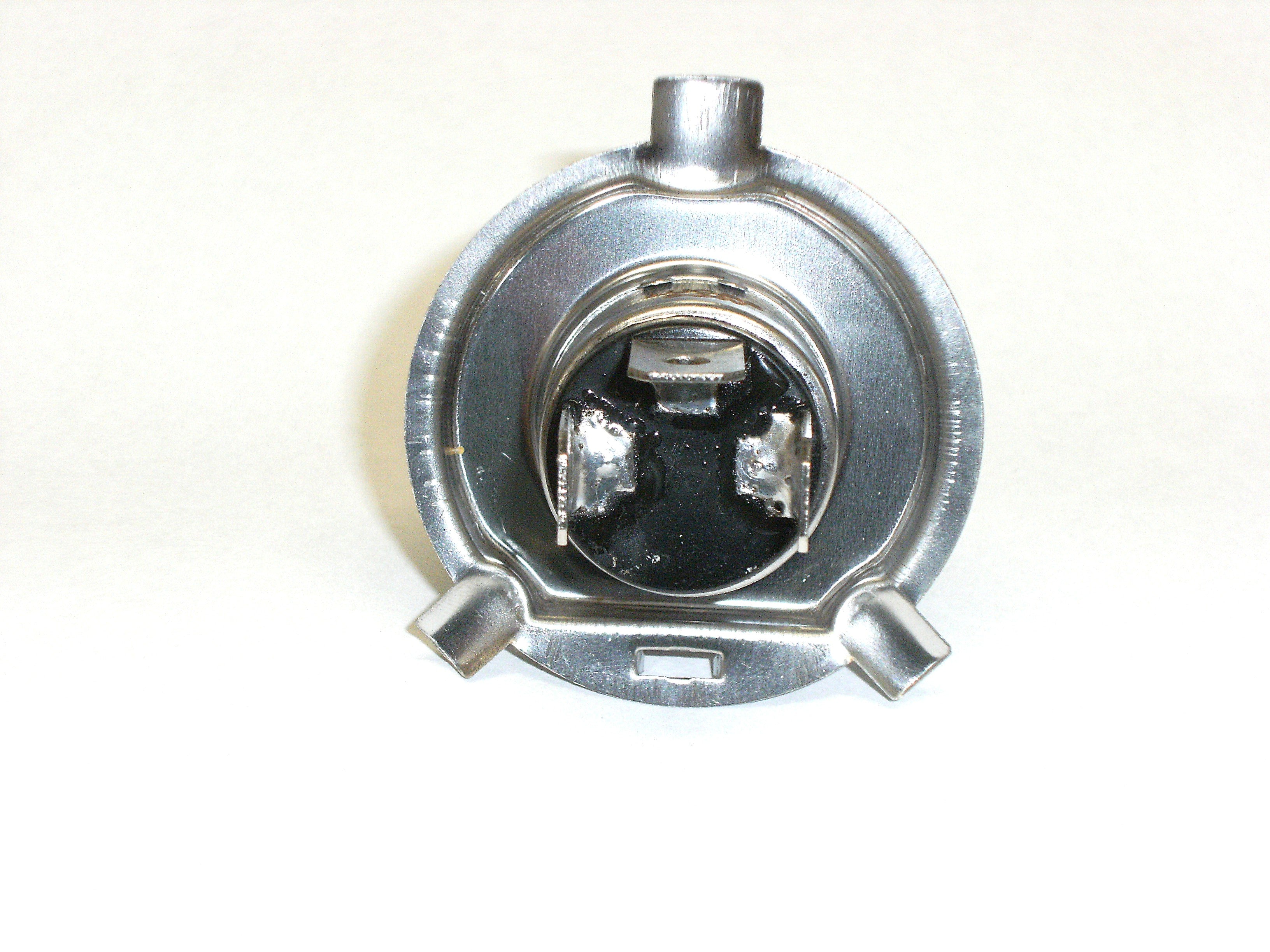LED Headlight bulb H4 fitting 6-24V Pos and Negative earth