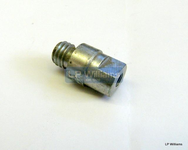 Primary chain tensioner plug later T140E